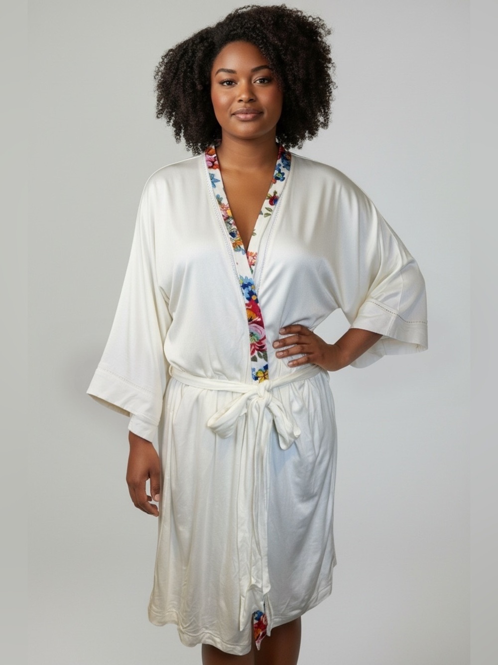 Vera Bradley Knit Kimono Robe Floral and Ladder Lace Trim Ivory Large NWT